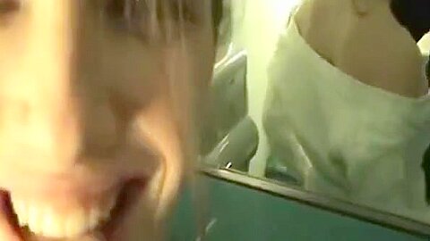 Handjob + fucking in the train - Ficken + blasen im Zug - free porn video