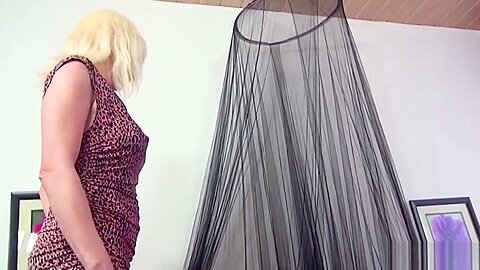 Geile Tante Fickt Jungen Bubi Bei Familienfeier Durch - free porn video