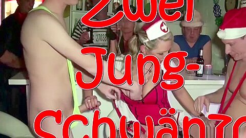 Mutti Mit Mega Titten Fickt 2 Junge Typen Auf Party Durch - free porn video