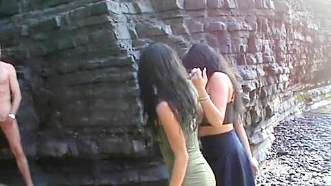 Josie und July in Portugal gefickt - free porn video