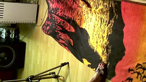 Der Sklave hatte ein Hand und Arm Trampling Bekommen in Verschiedenen Heels - free porn video