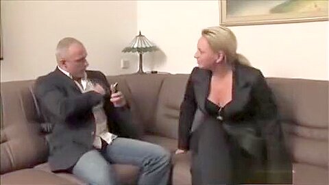 Privatsekretaerinnen Sie ficken spritzen 2 - free porn video
