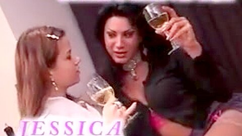 Kuss den schwanz madame - free porn video