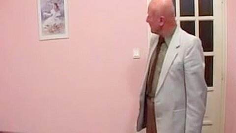Opa braucht eine Nutte - free porn video