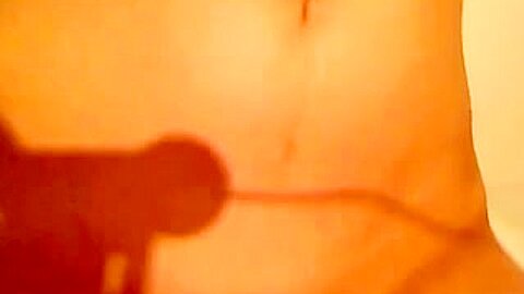 Finger in den Arsch Vibrator in die Muschi - free porn video