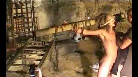 gefolterte Hexe 7 von 7 - free porn video