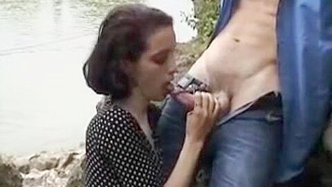 Zusammenstellung von heißen französischen Teenagern, die zum Sex abgeholt wurden - free porn video