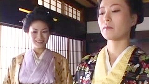 Japanisches Fickfest im alten Herrenhaus des Kaisers unzensiert - free porn video