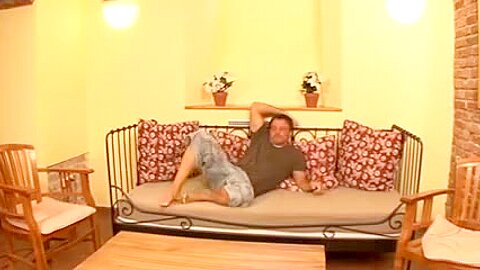 Hange Titten schon pervers - free porn video