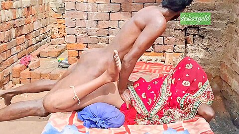 Aaj Main Pahli Bar Khatiya Mein Sex Kiya Desi Wife Ki Khatiya Mein Chudai - free porn video