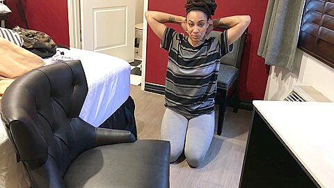 BBW-Padding mit tätowiertem Po - free porn video